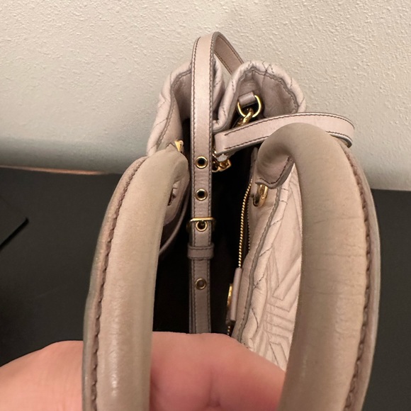 Miu Miu shine trapu - Picture 5 of 17